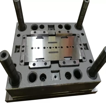 Fabricant de moules à injection en plastique CNC